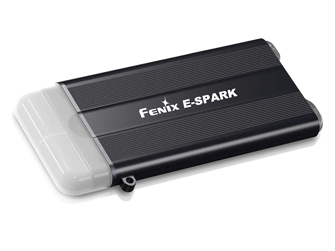Mini lucerna Fenix E-SPARK svítilna + powerbanka pro dobití USB-C telefonu k nouz. použití